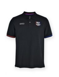 Das Barcelona-Kinder-T-Shirt mit schwarzem Kragen in den Größen 25/26. T-shirty damskie FC Barcelona, bez wzorów, z materiału, bez kołnierzyka. Za 205.27 zł.