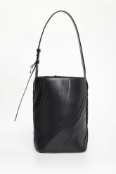Torebka skórzany worek EMPORIO ARMANI. Torebki klasyczne damskie Emporio Armani, bez wzorów, bez dodatków. W wyprzedaży za 2,399.20 zł.