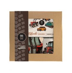 Massey Ferguson — paczka (Zawartość paczki: koszulka, torba, kubek, słodycze; Rozmiar koszulki / bluzy: S (damska); Kolor koszulki / bluzy: biały; Rod. Białe t-shirty damskie nikiniki, s, bez wzorów, z bawełny, bez kołnierzyka. Za 169.00 zł.