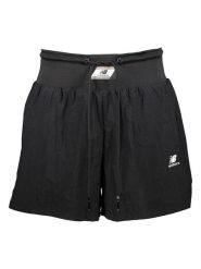 New Balance Szorty sportowe "Athletics Amplified" w kolorze czarnym rozmiar: XS. Czarne spodenki sportowe damskie New Balance, s, z materiału. Za 65.85 zł.