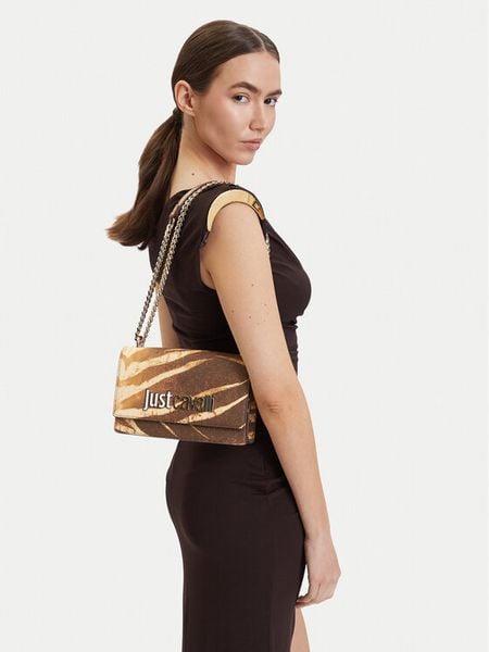 Just Cavalli Torebka 80RA4BBA ZSA85 Brązowy. Brązowe torebki klasyczne damskie Just Cavalli, bez wzorów, ze skóry, bez dodatków. Za 841.99 zł.