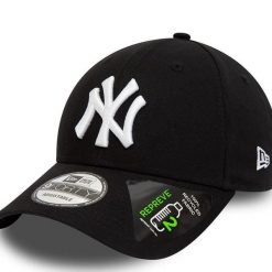Czapka z daszkiem New Era MLB New York Yankees. Białe czapki męskie New Era, bez wzorów. Za 163.00 zł.