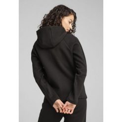 Damska rozpinana bluza z kapturem EVOSTRIPE PUMA Black. Czarne bluzy z kapturem damskie Puma, xs, bez wzorów, z kapturem. W wyprzedaży za 154.00 zł.