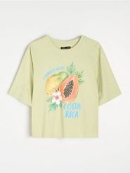 Bawełniana koszulka z nadrukiem owocowym - zielony. Zielone t-shirty damskie Sinsay, l, bez wzorów, z bawełny, bez kołnierzyka. Za 25.99 zł.