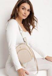 Beżowa Mała Torebka Owalna z Ozdobnym Paskiem i Pikowaniem Saeuse. Brązowe torebki klasyczne damskie Born2be, bez wzorów, małe, pikowane, bez dodatków. Za 79.99 zł.