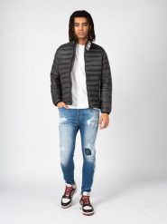 Plein Sport Kurtka | UPPS05D | Mężczyzna | Czarny. Czarne kurtki treningowe męskie Plein Sport, m, bez wzorów, z poliamidu. W wyprzedaży za 679.00 zł.