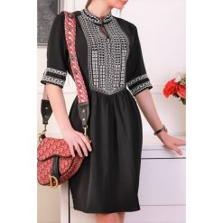 Sukienka MERONA BLACK. Czarne sukienki damskie Sukienka MERONA BLACK, l, bez wzorów, bez kołnierzyka, bez ramiączek, mini. W wyprzedaży za 89.00 zł.