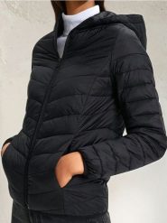 Kurtka przejściowa - czarny. Czarne kurtki damskie Sinsay, l, bez wzorów, bez kaptura. Za 49.99 zł.