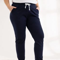 Granatowe spodnie dresowe Klara XXL OVERSIZE JESIEŃ. Spodnie dresowe damskie Moda Size Plus Iwanek, na jesień, s, bez wzorów, z bawełny. Za 159.90 zł.