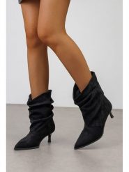 C'M Botki w kolorze czarnym rozmiar: 36. Czarne botki damskie C'M, eleganckie, bez obcasa, na szpilce, bez zapięcia. Za 189.95 zł.