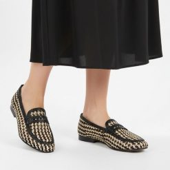 Baleriny damskie Gioseppo, niski obcas wsuwany fason klasyczny mokasyn zamknięty nosek pleciona cholewka kontrastowe detale, czarne, 79108. Czarne baleriny damskie Hot Potatoes by Gioseppo, w ażurowe wzory, bez obcasa, na obcasie. Za 429.00 zł.