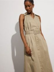 Sukienka maxi z bawełny - warm olive. Zielone sukienki damskie Reserved, l, bez wzorów, z bawełny, bez kołnierzyka, bez ramiączek, maxi, kopertowe. W wyprzedaży za 159.99 zł.