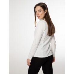 Koszulka damska Protest MUTEZ 1/4 zip top. Białe t-shirty damskie Protest, l, bez wzorów, bez kołnierzyka. W wyprzedaży za 170.99 zł.