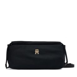 Torebka Tommy Hilfiger. Czarne listonoszki damskie Tommy Hilfiger, bez wzorów, bez dodatków. Za 329.99 zł.