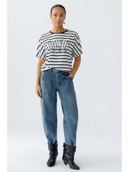 Oui Koszulka w kolorze biało-niebieskim rozmiar: 34. Białe t-shirty damskie Oui, bez wzorów, z bawełny, bez kołnierzyka. Za 109.78 zł.