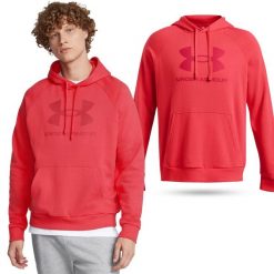 Bluza fitness męska UNDER ARMOUR Rival Fleece Logo Hoodie z kapturem. Czerwone bluzy sportowe męskie Under Armour, bez wzorów, sportowe, bez kołnierzyka, bez ramiączek. Za 198.99 zł.