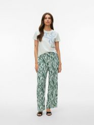 Vero Moda Koszulka w kolorze białym rozmiar: L. Białe bluzki damskie Vero Moda, l, bez wzorów, z bawełny, bez kołnierzyka. Za 62.32 zł.