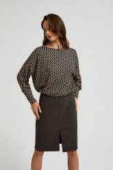 Wzorzysty sweter z długimi rękawami czarny. Czarne swetry klasyczne damskie MOODO, l, z elastanu, bez kołnierzyka. W wyprzedaży za 49.99 zł.