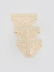 Bawełniane slipy 3 pack - kremowy. Białe slipki męskie Reserved, bez wzorów, z bawełny. W wyprzedaży za 35.99 zł.