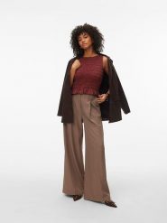 Vero Moda Top w kolorze bordowym rozmiar: XS. Czerwone topy damskie Vero Moda, xs, bez wzorów, bez kołnierzyka. Za 104.95 zł.