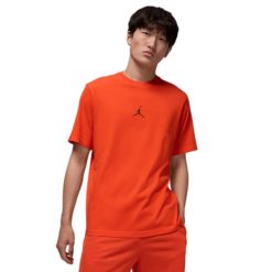 Koszulka męska Air Jordan Sport Dri-FIT T-shirt Orange HQ8970-891. Brązowe t-shirty męskie Jordan, m, bez wzorów, bez kołnierzyka. Za 148.35 zł.