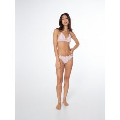 Bikini damskie Protest Prtjola bikini. Białe bikini damskie Protest, bez wzorów. W wyprzedaży za 115.00 zł.