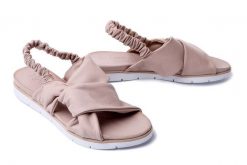 PIAZZA 910222-08 beige, sandały damskie. Brązowe sandały damskie Piazza, bez wzorów, ze skóry, bez obcasa. Za 209.93 zł.