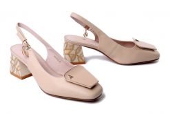 Artiker Relaks 58C0672 apricot, sandały damskie. Brązowe sandały damskie Artiker Relaks, bez wzorów, ze skóry, bez obcasa. Za 249.90 zł.