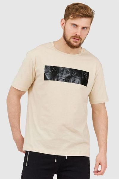 BALMAIN Beżowy t-shirt męski z aplikacją z logo, Rozmiar XL. Brązowe t-shirty męskie Balmain, m, z aplikacjami, prążkowane, bez kołnierzyka. W wyprzedaży za 1,234.99 zł.