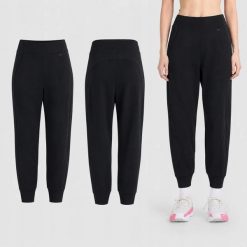 SPODNIE DAMSKIE DRESOWE 4F JOGGERY SPORTOWE Z MODALEM CZARNE. Czarne spodnie sportowe damskie 4f, m, z dresówki, na fitness i siłownię. Za 189.99 zł.
