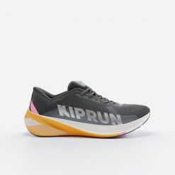 Buty do biegania damskie Kiprun Cushion 500 Premium. Brązowe obuwie do biegania damskie KIPRUN. Za 149.99 zł.