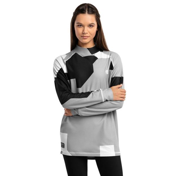 Podkoszulka termoaktywna damska Slush-W Camo. Czarne bielizna termoaktywna damska SIROKO, xs, bez wzorów. W wyprzedaży za 126.00 zł.