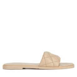 Klapki Badura. Brązowe klapki damskie Badura, bez wzorów, bez obcasa. Za 179.99 zł.