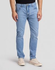 SPODNIE MĘSKIE LEE RIDER FROSTED INDIGO 112386554. Niebieskie spodnie materiałowe męskie Lee, bez wzorów, z jeansu. Za 269.99 zł.