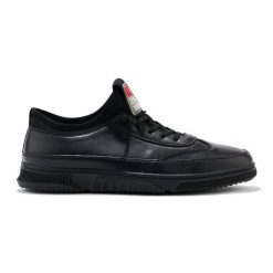 Czarne męskie sportowe buty wiązane. Czarne buty sportowe na co dzień męskie bez zapięcia. Za 181.89 zł.