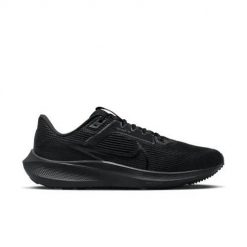 Buty do chodzenia męskie Nike Pegasus 40. Czarne obuwie do biegania damskie Nike. Za 818.00 zł.