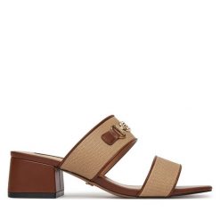 Klapki Nine West. Brązowe klapki damskie Nine West, bez wzorów, bez obcasa. Za 199.99 zł.