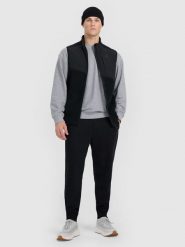 4F Spodnie dresowe joggery męskie - czarne XXL. Czarne spodnie dresowe męskie 4f, bez wzorów, z dresówki. Za 149.99 zł.