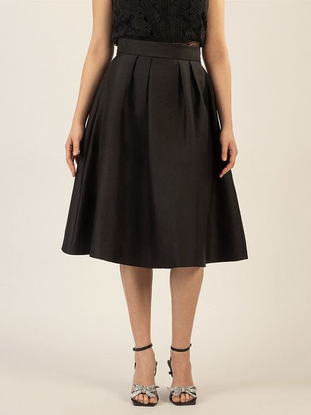 APART Spódnica w kolorze czarnym rozmiar: 42. Czarne spódniczki damskie Apart, bez wzorów, z podwyższonym stanem, midi, rozkloszowane. Za 213.18 zł.