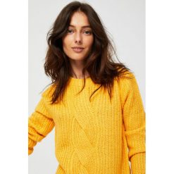 Sweter z warkoczem. Swetry klasyczne damskie MOODO, l, bez kołnierzyka. Za 39.99 zł.