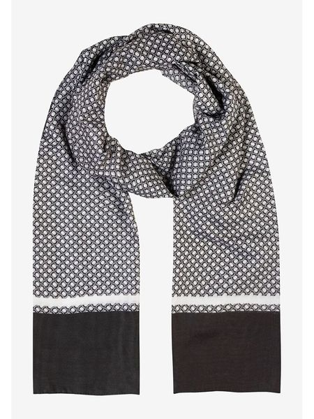 More & More Szal w kolorze czarno-białym rozmiar: onesize. Czarne szaliki i kominy damskie MORE & MORE, bez wzorów, z materiału. Za 104.39 zł.