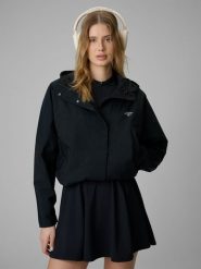 4F Kurtka przejściowa damska - czarna M. Czarne kurtki damskie 4f, m, bez wzorów, z materiału, bez kaptura. Za 349.99 zł.