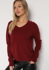 Bordowy Sweter z Wiskozą i Wełną z Dekoltem w Serek Claida. Czerwone swetry klasyczne damskie Born2be, z jeansu, bez kołnierzyka. Za 99.99 zł.
