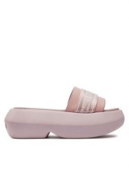 LOVE MOSCHINO Klapki JA28107I0IIX760A Różowy. Czerwone klapki damskie Love Moschino, bez wzorów, ze skóry, bez obcasa. Za 609.99 zł.