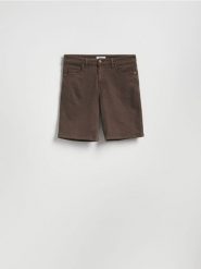 Jeansowe szorty straight - dark grey jeans. Szare szorty męskie Reserved, z denimu, bez kołnierzyka. Za 119.99 zł.