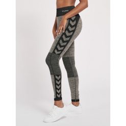 Damskie legginsy mid-rise Hummel Clea. Czarne legginsy damskie HUMMEL, bez wzorów, z dzianiny. Za 200.50 zł.