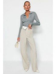 Trendyol Kardigan w kolorze szarym rozmiar: S. Szare kardigany damskie Trendyol, s, bez wzorów, prążkowane. Za 79.59 zł.