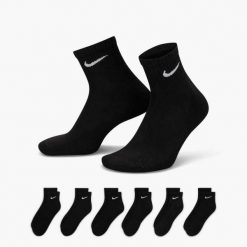 Skarpetki sportowe dla dorosłych Everyday Cushioned Dri-FIT 6-Pack Socks. Czarne skarpetki damskie Nike, bez wzorów, z bawełny. Za 99.00 zł.
