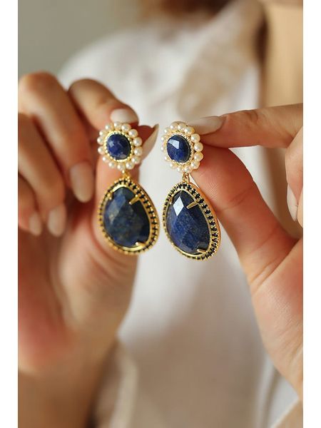 Pierres delicates Pozłacane kolczyki-wkrętki z lapis lazuli rozmiar: onesize. Niebieskie kolczyki damskie Pierres delicates, z lazurytem, pozłacane. Za 91.56 zł.