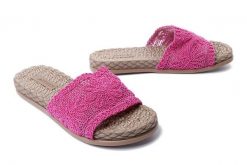 ARTIKER RELAKS 52C2414 pink, klapki damskie. Czerwone klapki damskie Artiker Relaks, bez wzorów, bez obcasa, na obcasie. Za 77.94 zł.